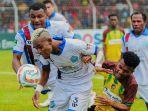 Semifinal-Liga-2-mempertemukan-pertandingan-antara-PSBS-Biak-vs-Persiraja.jpg