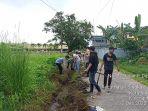 Singkawang-Barat-Bersihkan-Parit.jpg