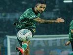 Susunan-Pemain-PSM-Makassar-vs-Persebaya-Liga-1-Indonesia-Silvio-Junior-Penyerang-Tunggal-Persebaya.jpg