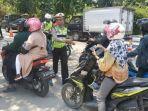 TERBARU-Aturan-Tilang-Kendaraan-2025-Kini-Pakai-Surat-Cinta-WA-Lengkap-Sanksi-dan-Cara-Bayar-Denda.jpg