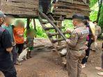 Tumbuh-Bersama-Anjing-Bocah-8-Tahun-Hanya-Bisa-Menggonggong-karena-Ditinggal-Ibunya-Pecandu-Narkoba.jpg