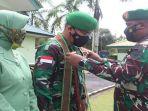 acara-tradisi-satuan-dan-lepas-sambut-dandim-1206-putussibau.jpg