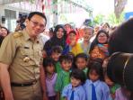 ahok-dan-anak-anak_20151231_103530.jpg