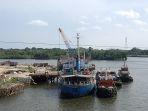 aktivitas-tersus-milik-cv-juara-motor-yang-berada-di-dekat-jembatan-2.jpg