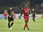 alfeandra-dewangga-gagalkan-kemenangan-herman-dzumafo-epandi-hasil-psis-vs-bhayangkara-fc-liga-1.jpg
