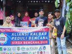 aliansi-kalbar-peduli-serahkan-donasi-ke-korban-bencana-kapuas-hulu-hingga-melawi.jpg