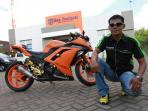 Tampil Beda, Kawasaki Sporty Berbaut Kuning Emas