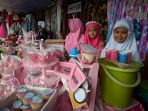 ayumi-mengenakan-kerudung-putih_20171213_115522.jpg