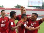 bali-united-merayakan-gol-ke-gawang.jpg