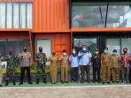 bupati-mempawah-erlina-beserta-rombongan-saat-menyambangi-lokasiproyek-i.jpg