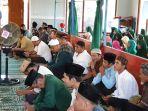 ceramah-dari-ustaz-mayor-inf-syafendi-pada-safari-ramadhan-pemkab-sintang.jpg