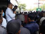 desta-013122-buruh.jpg