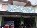 gleam-cafe-di-jalan-parit-haji-husein-2-pontianak.jpg