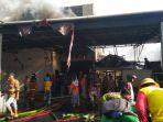 gudang-snack-di-jalan-danau-sentarum-terbakar-saksi-mata-ungkap-sumber-api.jpg