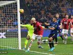 ibrahimovic-absen-hakan-calhanoglu-kartu-hasil-ac-milan-tadi-malam-vs-inter-derby-della-madonnina.jpg