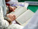 ilustrasi-membaca-al-quran-surah-yasin-di-malam-nisfu-syaban.jpg