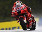 jack-miller-mengendarai-sepeda-motornya.jpg