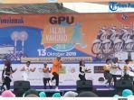 jalan-bareng-berzumba-ria-sampai-pembagian-hadiah-keseruan-jalan-sehat-gpu-yahuud.jpg
