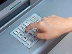 jangan-simpan-pin-atm-di-hp_20150424_183628.jpg