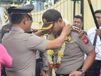 kalungkan-bunga-cfgvrf.jpg