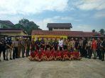 kapolres-sintang-akbp-adhe-hariadi-memimpin-kegiatan-pemusnahan-barang-bukti.jpg