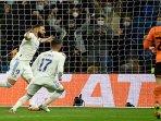 karim-benzema-merayakan-gol-pertama-vs-shakhtar.jpg