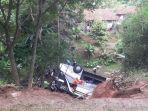 kecelakaan-bus-yang-terjun-ke-jurang-di-tanjakan-cae.jpg