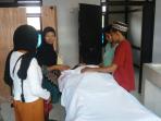 keluarga-korban_20160908_153006.jpg