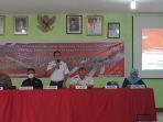 kepala-badan-kesatuan-bangsa-dan-politik-kabupaten-sanggau-antonius-saat.jpg