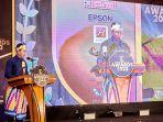 kepala-cabang-pt-jasa-raharja-kalimantan-barat-aa-lanang-dawan-wisnu-saat-memberikan.jpg