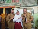 kepala-sekolah-kepsek-sd-negeri-09-kubu-raya-sri-priyantinah-listiyanti.jpg