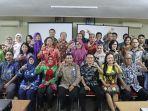 ketua-komisi-informasi-ki-kalbar-bersama-tim-visitasi-komisi-informasi-provinsi-kip.jpg