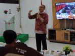 ketua-satuan-petugas-waspada-investasi-otoritas-jasa-keuangan-tongam-lumban-tobing-sd.jpg