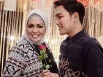 kini-berpenampilan-baru-elly-sugigi-beber-alasan-potong-gigi-bareng-sang-pacar-aditya-gumelar.jpg