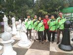 kontingen-catur-pomnas-kalbar-foto-bersama-sebelum-bertanding-di-jakarta.jpg