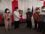 kpu-kabupaten-melawi-menyampaikan-berkas-pengusulan-1.jpg