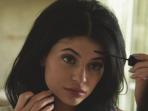 kylie-jenner-1_20160517_194002.jpg