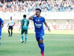 liga-2-sepakan-keras-pemain-muda-yoga-pratama-bawa-psim-yogyakarya-sementara-ungguli-persatu.jpg