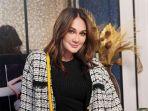 luna-maya-kepergok-bareng-sosok-ini-saat-makan-bareng-raffi-ahmad-dan-nagita-slavina-kekasih-baru.jpg