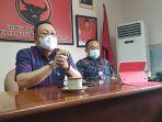 martinus-sudarno-saat-menggelar-jumpa-pers-bersama.jpg