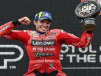 membawa-pulang-trofi-MotoGP-Jerman-2025-pada.jpg