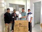 menyalurkan-bantuan-sosial-berupa-10-unit-kursi.jpg