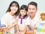 momen-mesra-gading-marten-dan-gisella-anastasia-di-acara-ulang-tahun-gempita-nora-marten.jpg