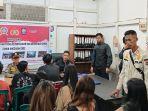 orang-yang-tidak-memiliki-identitas-diri-dibawa-Satpol-PP-Kapuas-Hulu.jpg