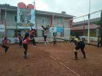 partai-final-nn-di-lapangan-voli-disperindag-kalbar.jpg