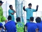 pelatih-fisik-yaya-sunarya.jpg