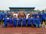 pemain-dan-pengurus-abti-kalbar-foto-bersama-usai-tes-fisik.jpg