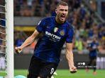 pemain-inter-milan-edin-dzeko-bologna-kamis-6-januari-2022.jpg