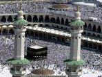 pemandangan-umum-masjid-nabawi-di-kota-suci-mekkah.jpg