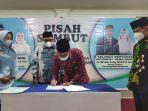 penandatanganan-berita-acara-oleh-kepala-kem2q3rwe.jpg